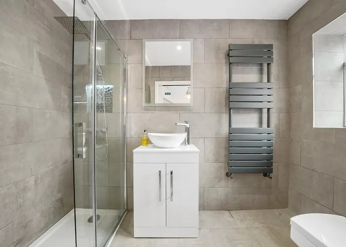 The Gem - 4 Bedrooms Apartman *